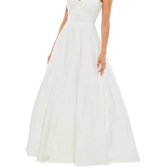 MAC DUGGAL TAILORED V-NECK CREPE WHITE BALL GOWN sz 12 - Picture 4 of 5